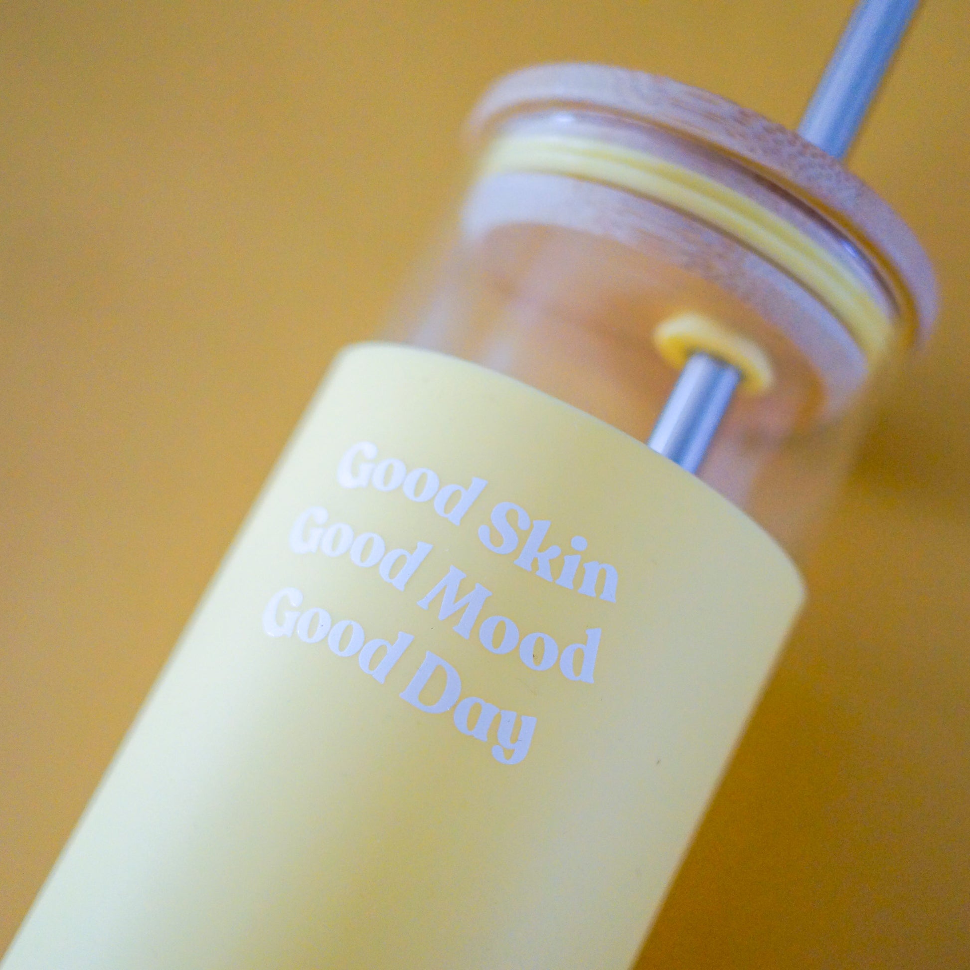 Bini Beauty Good Mood Tumbler in Daisy | Bini Beauty